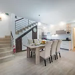Pizzelli Villa *