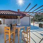 Pizzelli Villa *