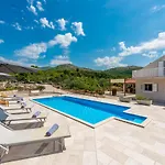 Villa Pizzelli Orašac