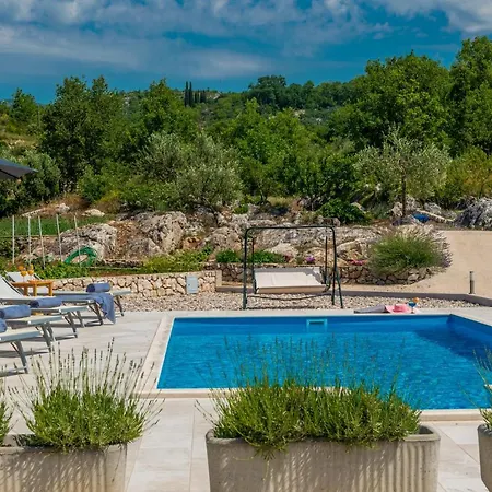 Pizzelli Villa Orašac